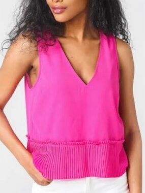 BB Dakota Hot Pink Sleeveless Top – Pleated Hem | NWT